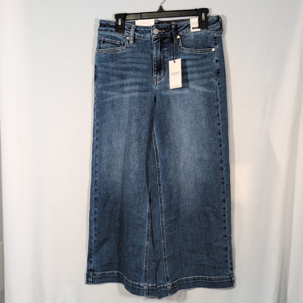 Judy Blue NWT  Mid-Rise Tummy Control Crop Wide Leg Denim Jeans Size 7 / 28